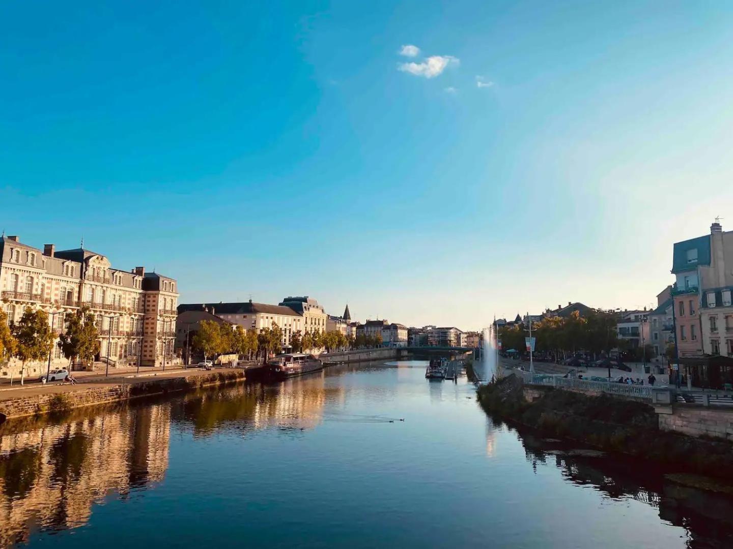 ורדון-סור-מוס Logement Neuf "Meuse" - Hyper Centre - Parking Proche - Proche Gare - 4 Chambres - Terrasse Couverte - Wifi ! Gere Par Prestazen'Services מראה חיצוני תמונה