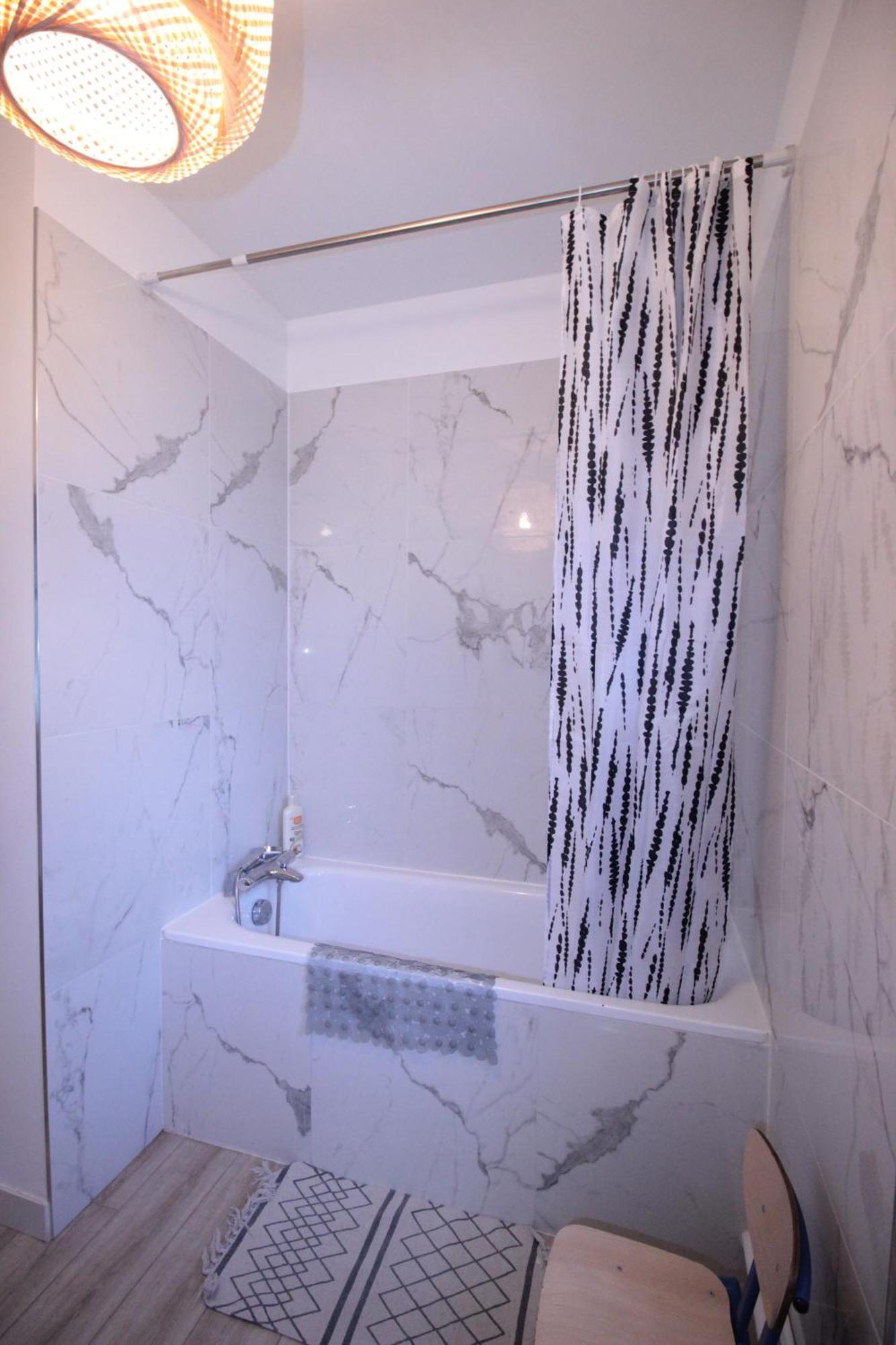 ורדון-סור-מוס Logement Neuf "Meuse" - Hyper Centre - Parking Proche - Proche Gare - 4 Chambres - Terrasse Couverte - Wifi ! Gere Par Prestazen'Services מראה חיצוני תמונה